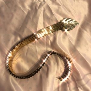 ✅SOLD Vintage Gold Belt💫
